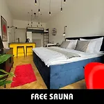 Botanique With Sauna By Homester Apartamento Brno